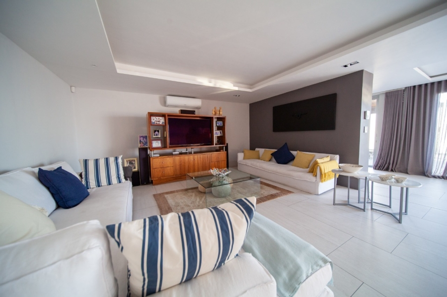 3 Bedroom Property for Sale in Bantry Bay Western Cape
